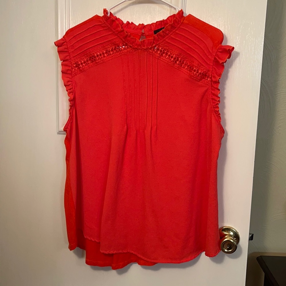 Sleeveless blouse